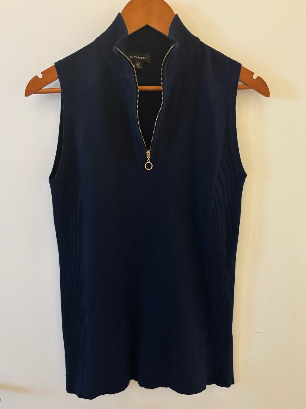 Le Château Navy Sleeveless Mock Neck Quarter Zip Knit Top Medium